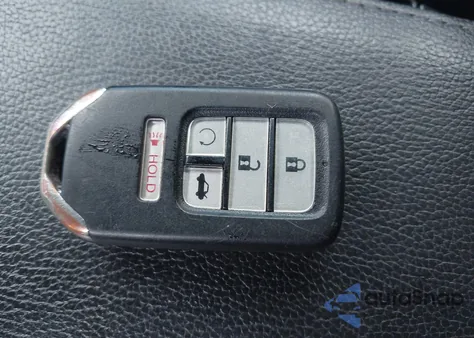 2020 Honda Civic Sport z USA, uszkodzony, nr VIN 2HGFC2F83LH526618